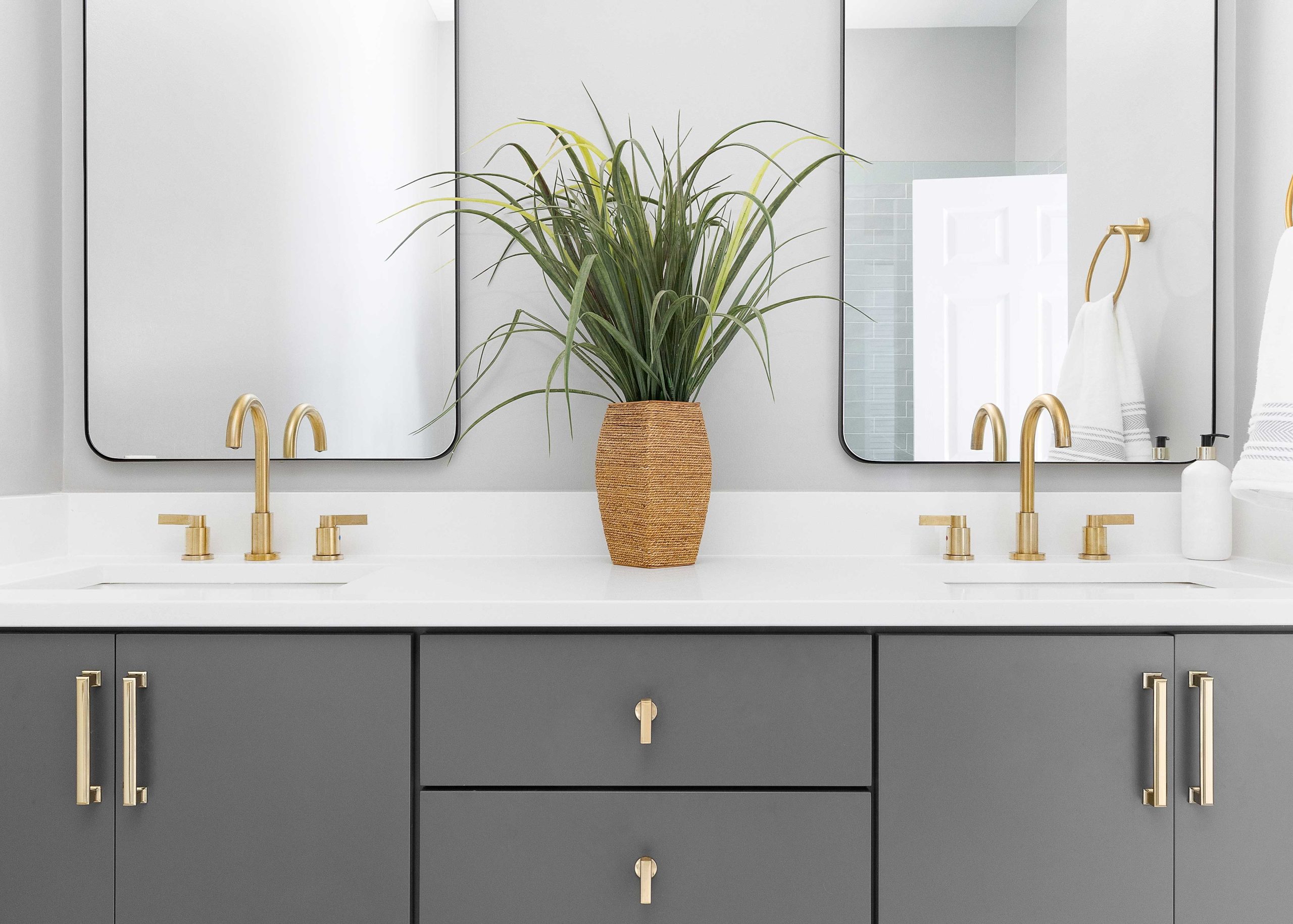 Professional bathroom remodeling services Kansas City, MO